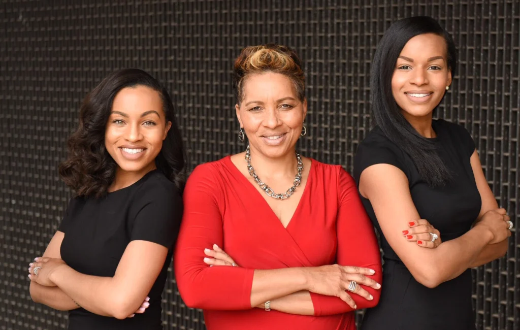 Tropical Smoothie Cafe — Chanel Grant Toya Evans Lauren Willliamson