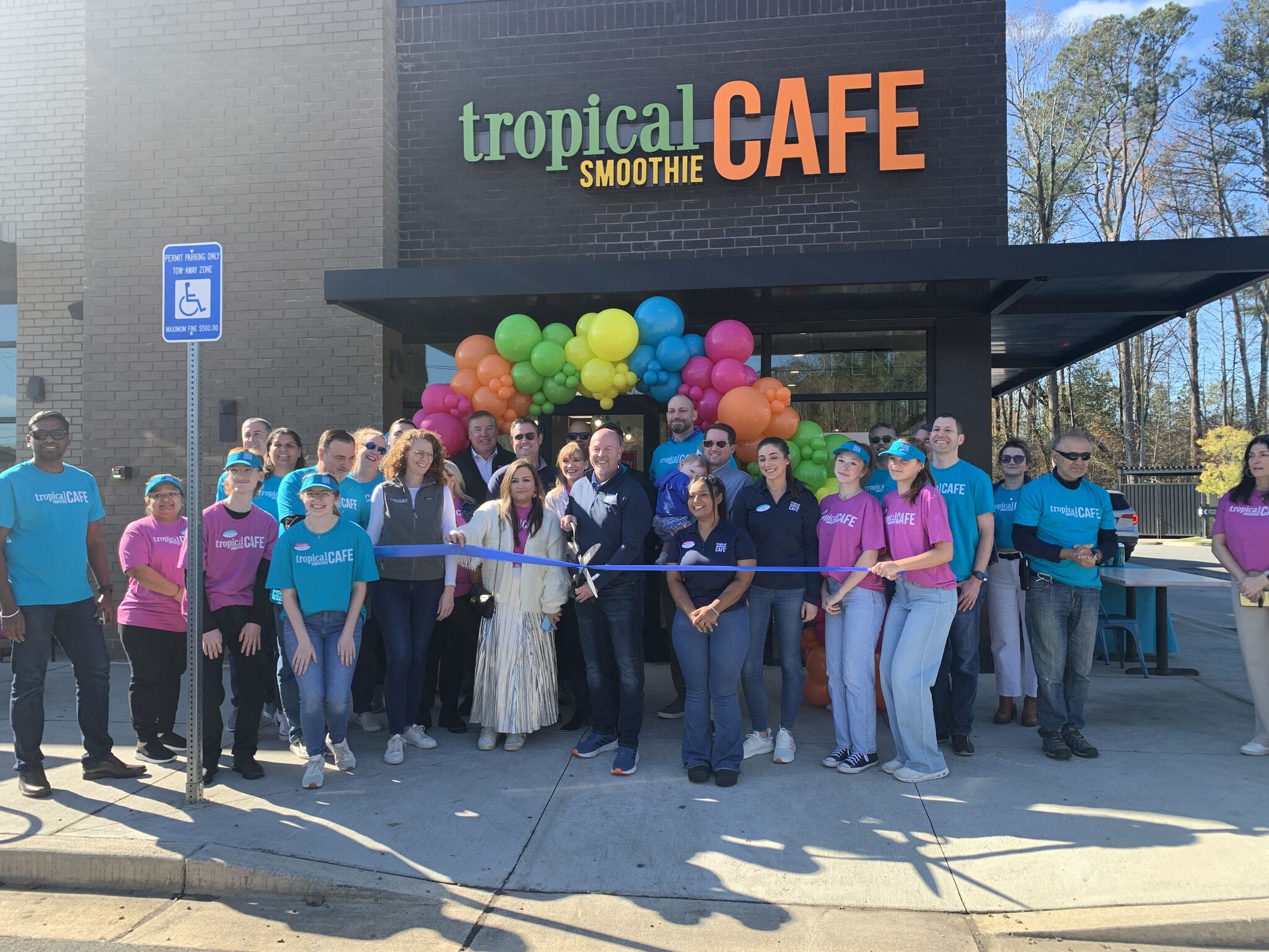 Tropical Smoothie Cafe celebrates 1,500th cafe opening